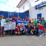 Travailleurs et travailleuses de Pulido Apparel manifestent devant l’usine de San Luis, en province de Batangas, aux Philippines