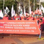 Les syndicats turcs manifestent contre le projet de loi 