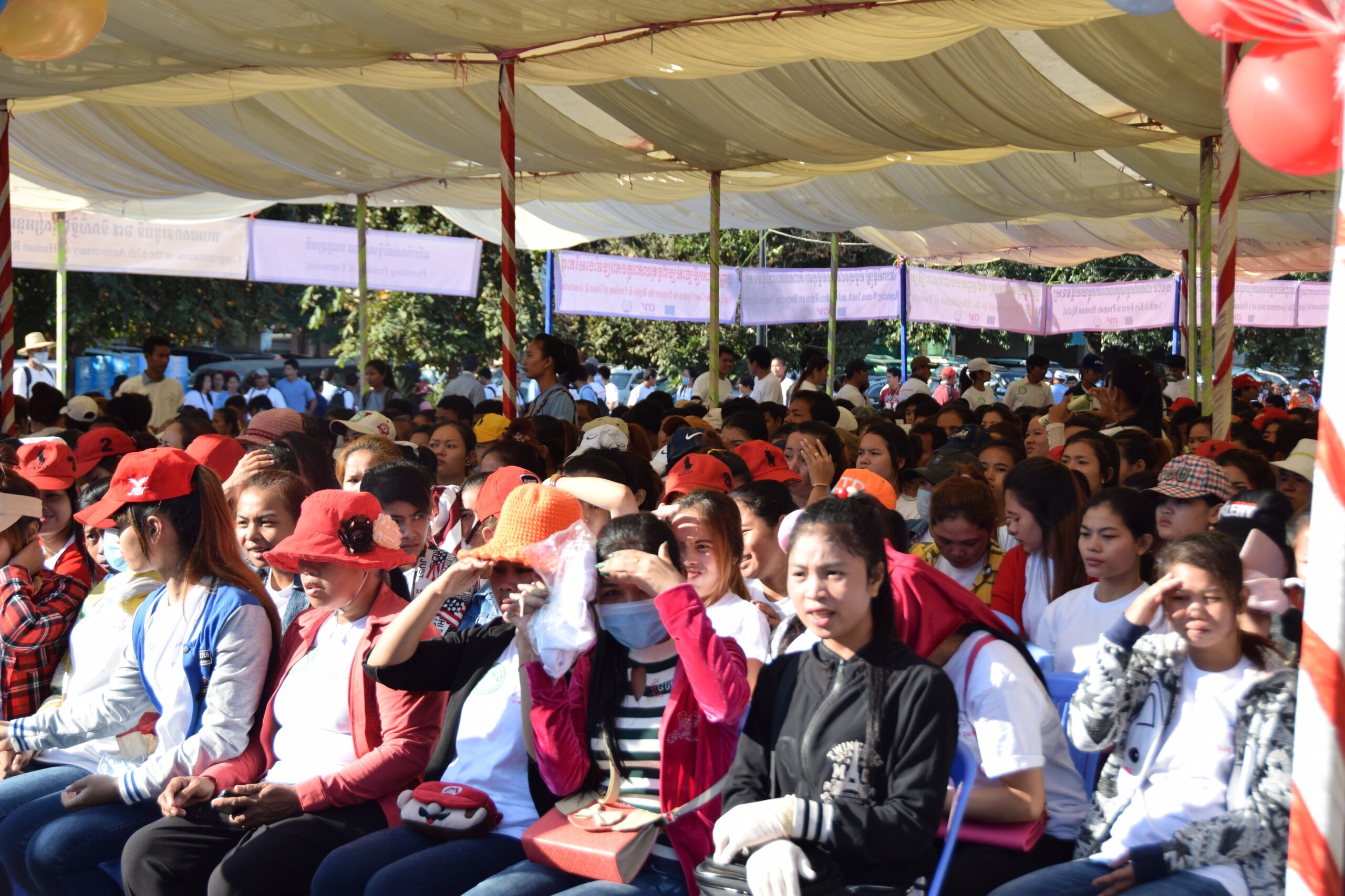 On 10 December, International Human Rights Day, IndustriALL affiliates organized a manifestation for a living wage