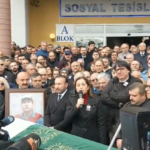 La Présidente de la centrale syndicale DISK, Arzu Cerkezoglu, s’adresse à la foule.