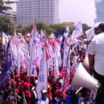 Protestors are demanding a new minimum wage for 2016 and improved labour laws. 