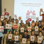 Les participants soutiennent la campagne "L'Europe a besoin d'une hausse de salaire" 