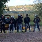 Cuando los observadores se acercaban pacíficamente para hacer algunas preguntas, la policía antidisturbios tomaba posición.