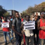 Protestas por el retraso en el recuento de los votos, foto: Columbus Mavhunga