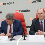 Valter Sanches, IndustriALL general secretary, and Alexander Korchagin, President of ROGWU