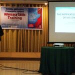 Adiestramiento sobre defensa de los derechos de la mujer en Filipinas