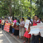 Rassemblement de soutien aux travailleurs et travailleuses licenciés chez Ansell.