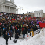 10,000 people in Helsinki, protesting against government cuts to unemployment benefits (photo: PRO).
