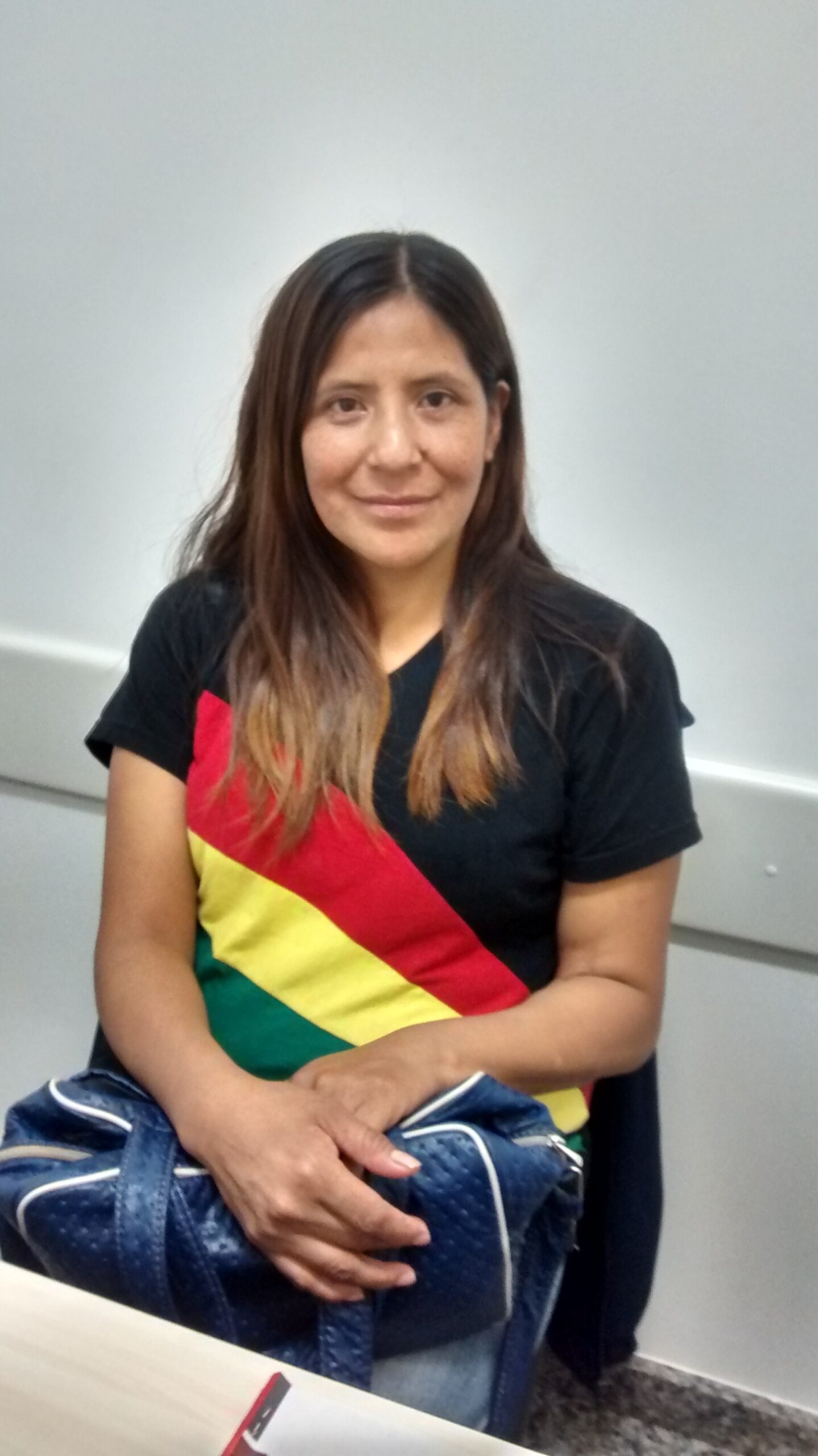 Cette travailleuse migrante bolivienne employée dans l’industrie de la confection au Brésil a raconté la manière dont elle a été harcelée par son employeur lorsqu’elle est tombée enceinte. 