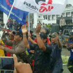Рабочие Грасберг протестуют в административном центре Тимика, Папуа