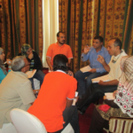 Discussions sur le salaire vital.